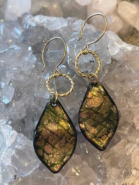 🌑Gold Tone Art Glass Dangle Artisan Earrings🌑